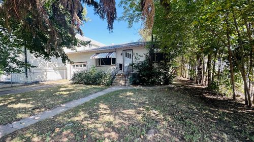 282 1 Street W, Drumheller, AB, T0J0Y4 | Card Image