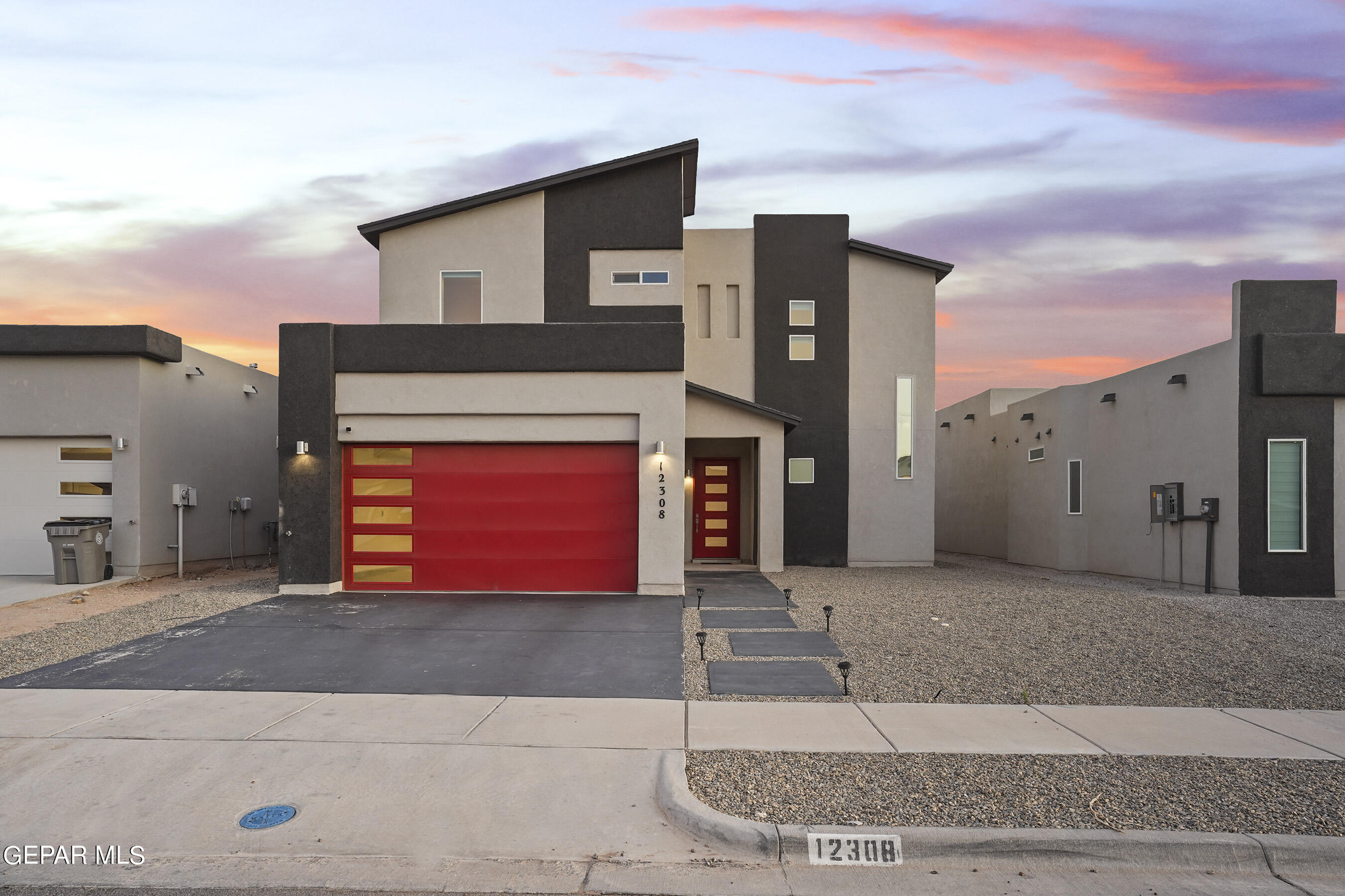 Desert Heights Ct, El Paso, TX 79938