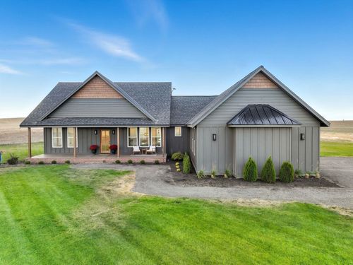 30931 Level Rd N, Davenport, WA, 99122-8572 | Card Image