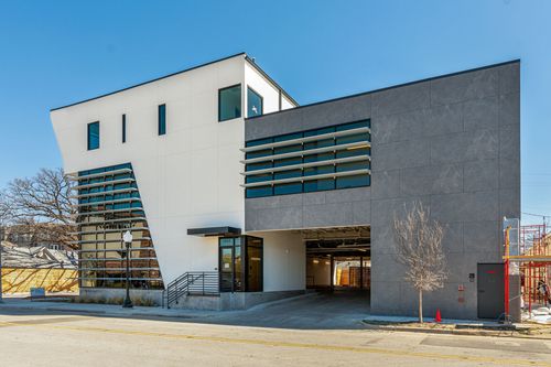 ste-302-1023 Lipscomb St, Fort Worth, TX, 76104-3199 | Card Image