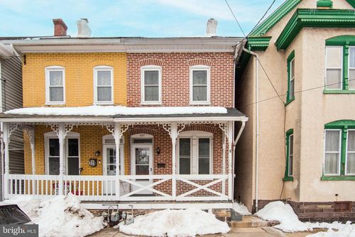 327 Jefferson St, EAST GREENVILLE, PA, 18041-1626 | Card Image