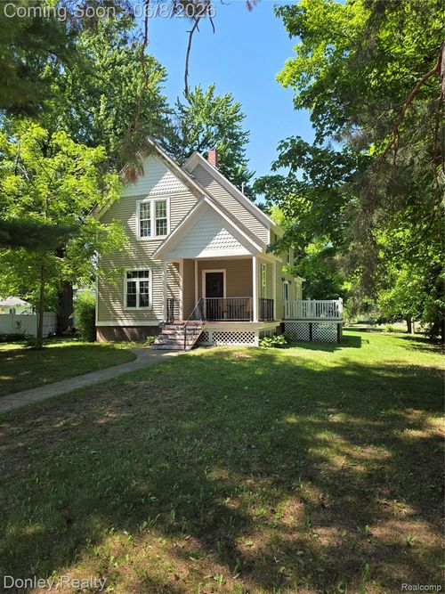 6286 Marlette St, Marlette, MI, 48453-1334 | Card Image