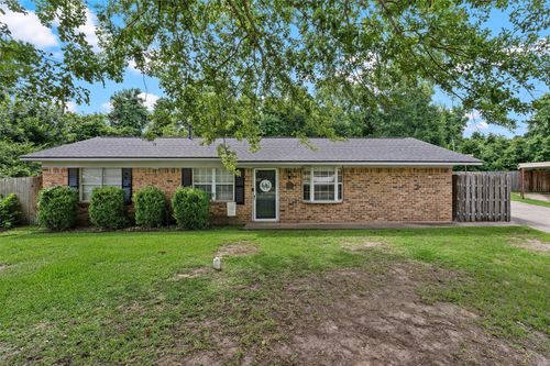 110 Wisteria Cir, Haughton, LA, 71037-8834 | Card Image