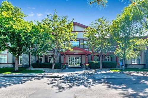 3221 Lake Fraser Green Se, Calgary, AB, T2J7H9 | Card Image