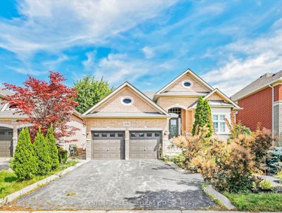 2385 8 Th Line, House other with 3 bedrooms, 4 bathrooms and 4 parking in Oakville ON | Image 2