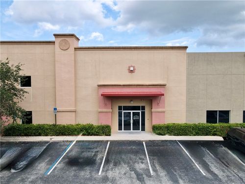 819 S Kings Hwy, Fort Pierce, FL, 34945-3016 | Card Image
