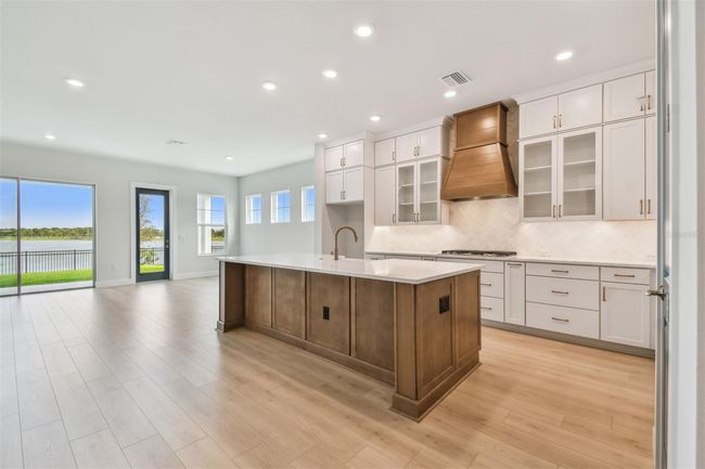 Kitchen | Image 10
