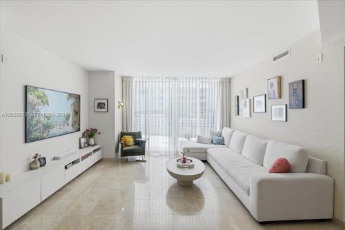 409-801 Brickell Key Blvd, Miami, FL, 33131-3712 | Card Image