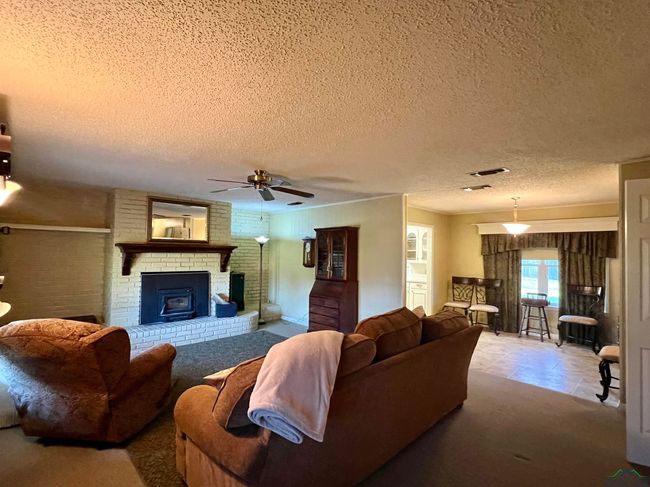 1400 Shreveport St, House other with 3 bedrooms, 2 bathrooms and null parking in Elysian Fields TX | Image 6