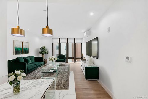 2b-625 North Macquesten Parkway, Mount Vernon, NY, 10552 | Card Image