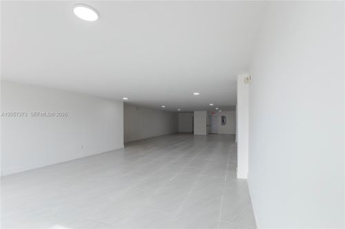 8211 Biscayne Blvd, Miami, FL, 33138-4123 | Card Image