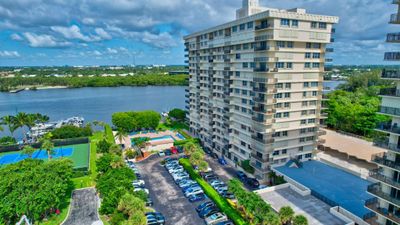 1104W - 2121 N Ocean Boulevard, Condo with 2 bedrooms, 2 bathrooms and null parking in Boca Raton FL | Image 1