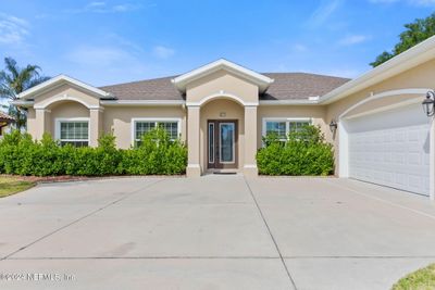 27 Collingdale Court, House other with 4 bedrooms, 2 bathrooms and null parking in Palm Coast FL | Image 1