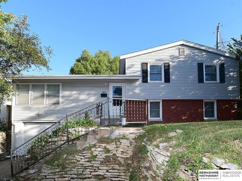 6912 Seward Street, Omaha, NE, 68104 | Card Image