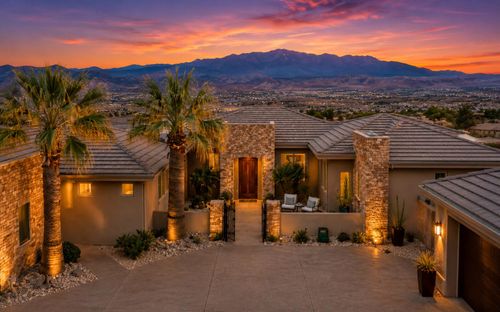 1815 S Paragon Dr, St George, UT, 84790-6146 | Card Image