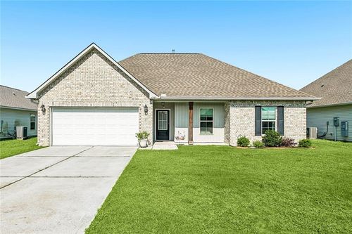 42165 Millbrook Way, Ponchatoula, LA, 70454-4242 | Card Image