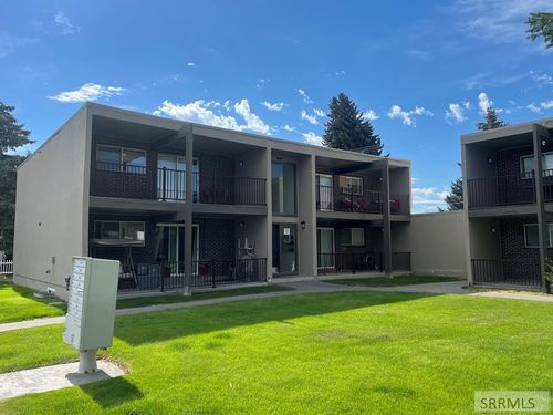 16-1460 Benton St, Idaho Falls, ID, 83401-4221 | Card Image