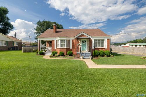 165 3rd Ave Se, Hamilton, AL, 35570-4729 | Card Image