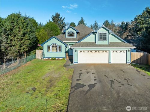 804 Scoter Pl, Ocean Shores, WA, 98569-9628 | Card Image