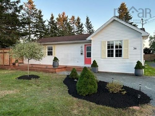 36 Eaton Dr, Valley, NS, B6L3J9 | Card Image