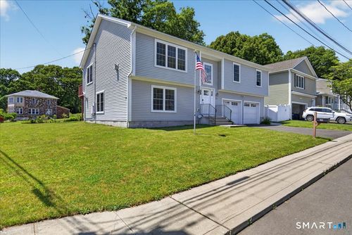 162 Monroe St, Milford, CT, 06460-5704 | Card Image