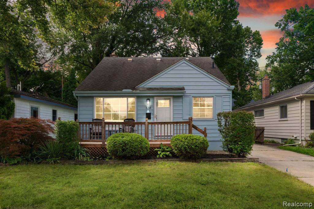 Roth Blvd, Clawson, MI 48017