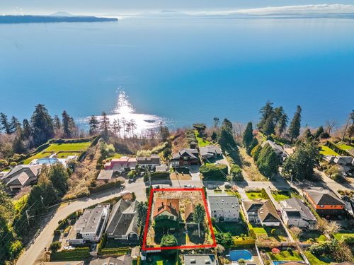 13567 13a Ave, Surrey, BC, V4A1C5 | Card Image