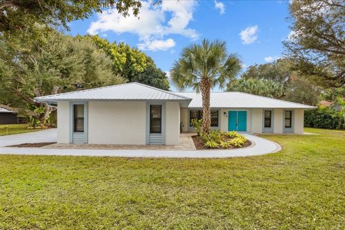 5 Copaire Dr, Sewalls Point, FL, 34996-6702 | Card Image