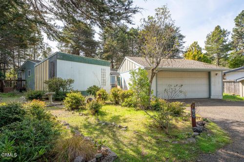 spc-90-43300 Little River Airport Rd, Little River, CA, 95456-9609 | Card Image