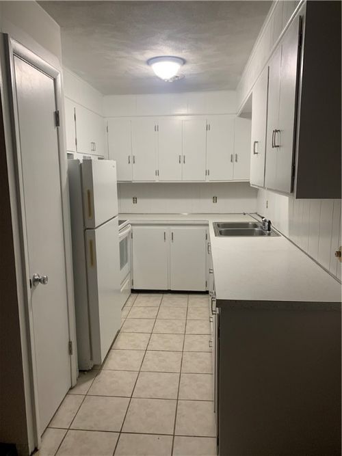 4 Peeptoad Rd, Scituate, RI, 02857-1327 | Card Image