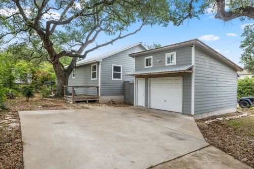 18000 Lafayette Park Rd, Jonestown, TX, 78645-3123 | Card Image