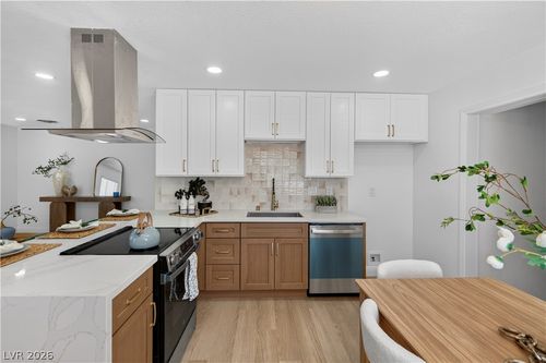 4193 Paramount Street, Las Vegas, NV, 89115 | Card Image