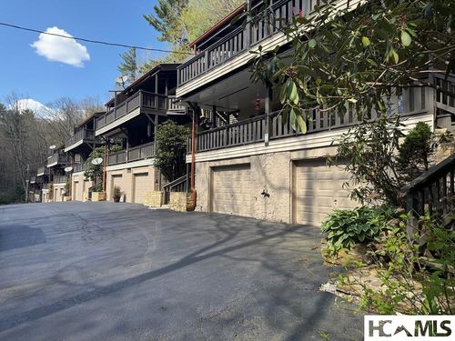 3-sec-b-145 Hawks Nest Ln, Highlands, NC, 28741-8989 | Card Image