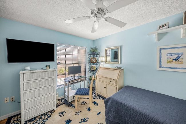 7640 - 5933 Clubside Dr, Condo with 2 bedrooms, 2 bathrooms and null parking in SARASOTA FL | Image 25