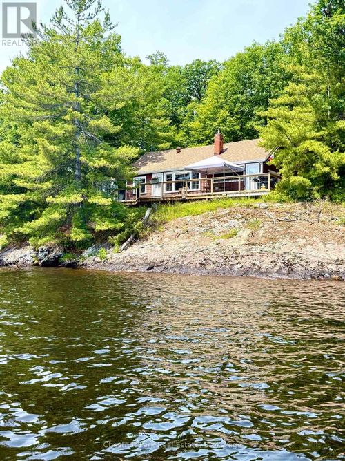 870 Browning Island, Bracebridge (Muskoka (N)), ON, P1L1X2 | Card Image