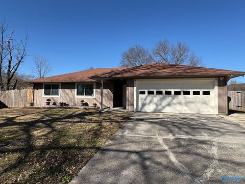2009 E Tuliptree Dr Se, Huntsville, AL, 35803-1835 | Card Image