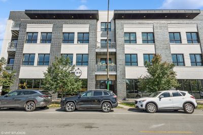 403 - 1317 N Larrabee Street, Condo with 4 bedrooms, 2 bathrooms and 2 parking in Chicago IL | Image 1