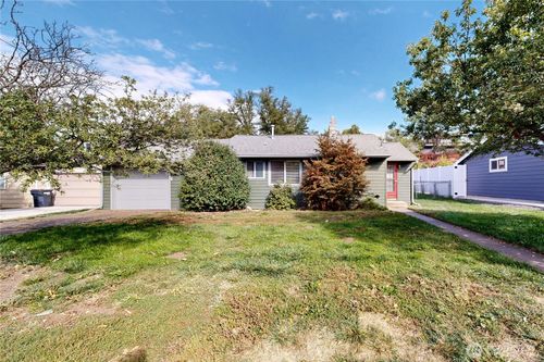 601 Se 6th St, College Place, WA, 99324-1352 | Card Image
