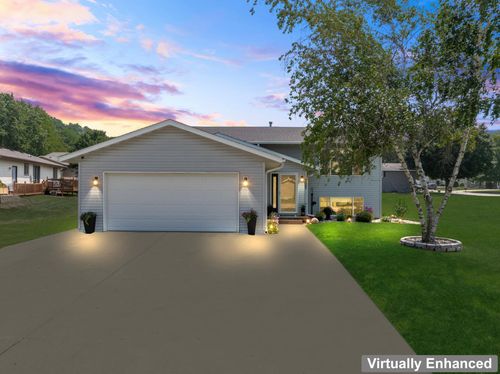 902 Burr Oak Ave Ne, Chatfield, MN, 55923-1755 | Card Image