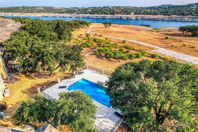 12 - 20917 Waterside Dr, Condo with 3 bedrooms, 4 bathrooms and 4 parking in Lago Vista TX | Image 39
