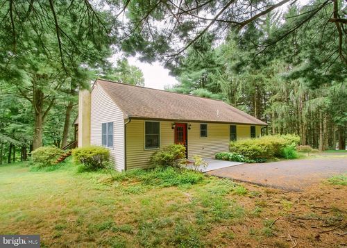 17 Marion Dr, LANDISBURG, PA, 17040-8131 | Card Image