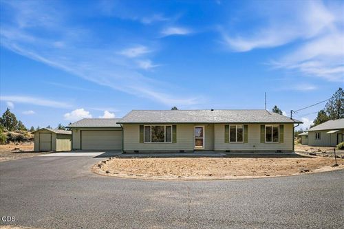 6565 Nw Homestead Way, Redmond, OR, 97756-7909 | Card Image
