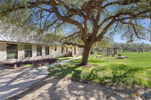 7312 Ranch Road 12, San Marcos, TX, 78666-2474 | Card Image