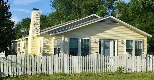 418 Fayetteville Ave, Carolina Beach, NC, 28428-5009 | Card Image