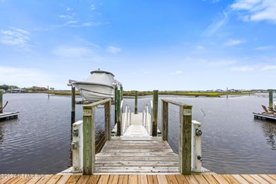 2340 Beach Boulevard, Townhouse with 3 bedrooms, 3 bathrooms and null parking in Jacksonville Beach FL | Image 3