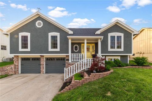 1712 Welleslay Ln, Liberty, MO, 64068-3234 | Card Image