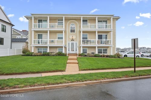 apt-25-809 Ocean Ave, Avon-by-the-sea, NJ, 07717-1437 | Card Image