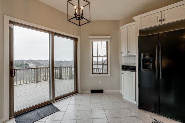 1119 Bay Hill Dr, Condo with 3 bedrooms, 4 bathrooms and 2 parking in Gibsonia PA | Image 9