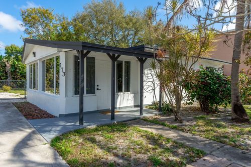 113 Se 8th Ave, Boynton Beach, FL, 33435-5629 | Card Image