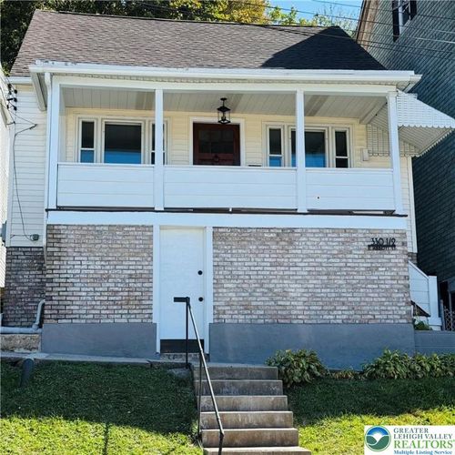 330 E Abbott St, Lansford, PA, 18232-2103 | Card Image